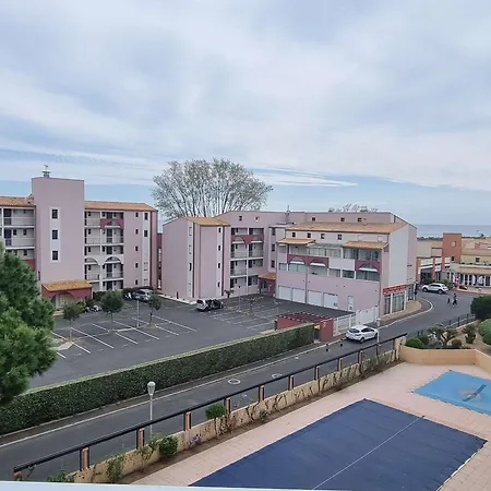 Apartment Joli T2 Climatise Avec Piscine Et Parking A 100m De La Mer - Fr-1-607-128